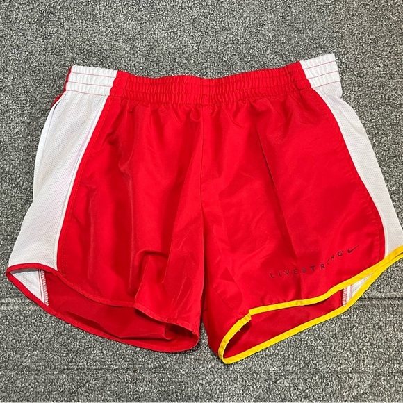 Nike Dri Fit Livestrong Shorts Womens Size Small Red Running Gym Activewear - Picture 1 of 10